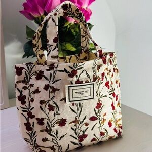 Floral Tote Bag - Red and Cream